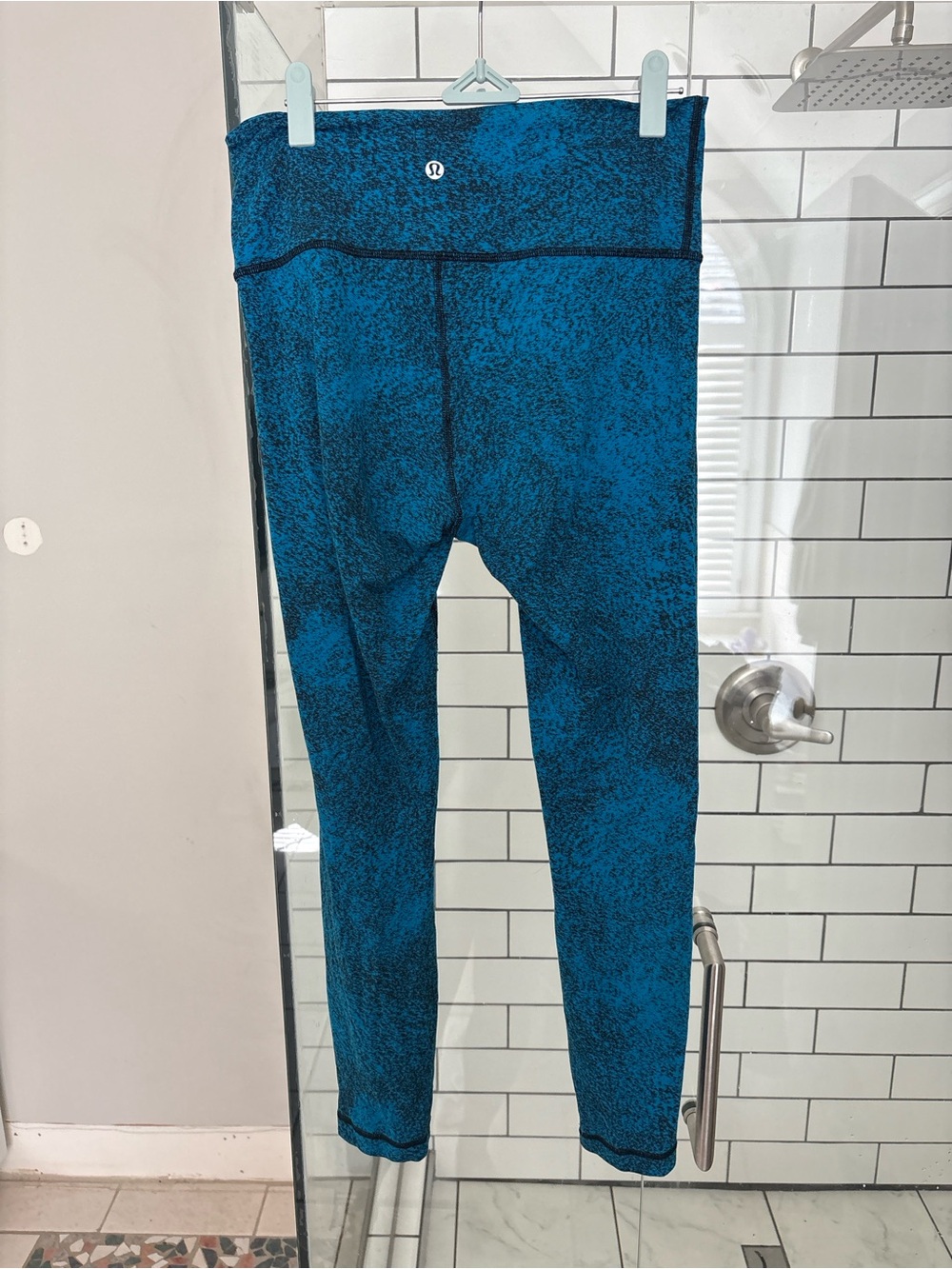 Lululemon Blue and Black Patterned Leggings size 8